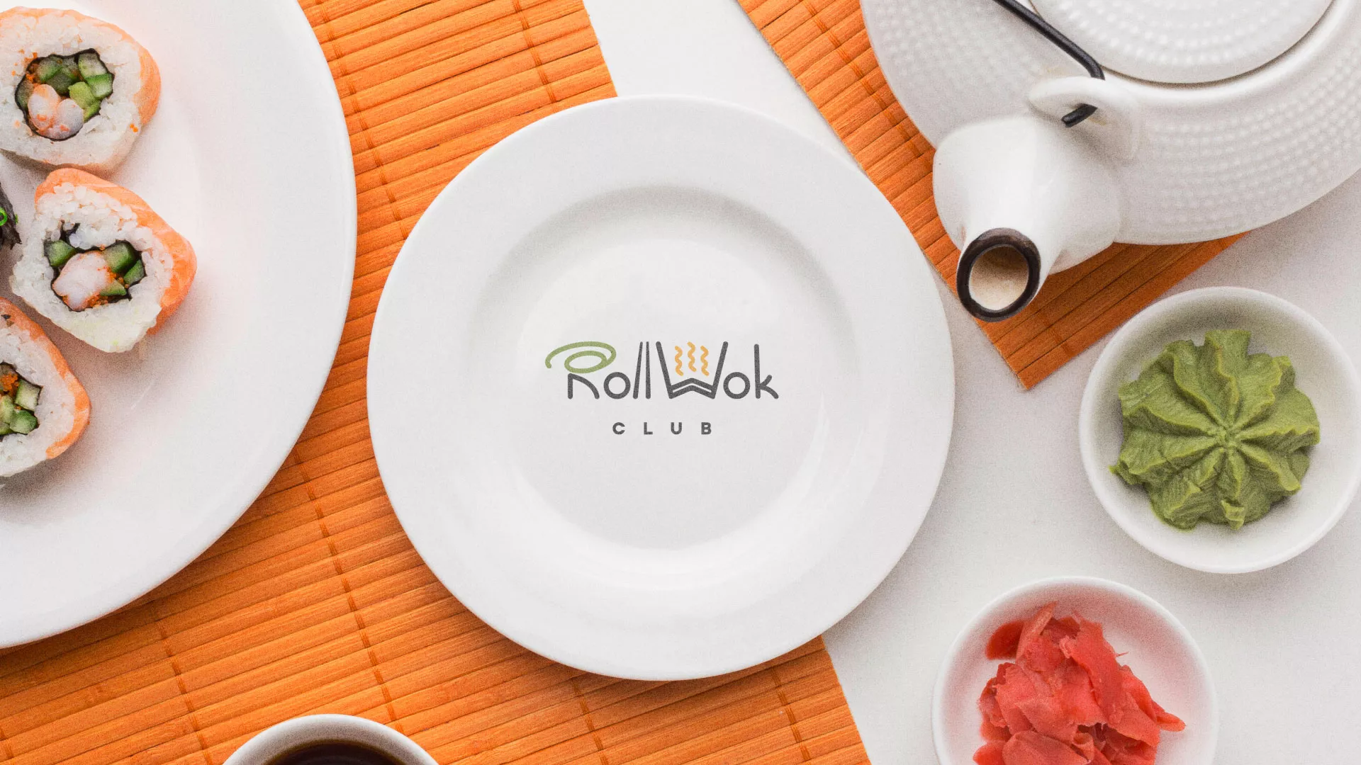 Разработка логотипа и фирменного стиля суши-бара «Roll Wok Club» в Казани